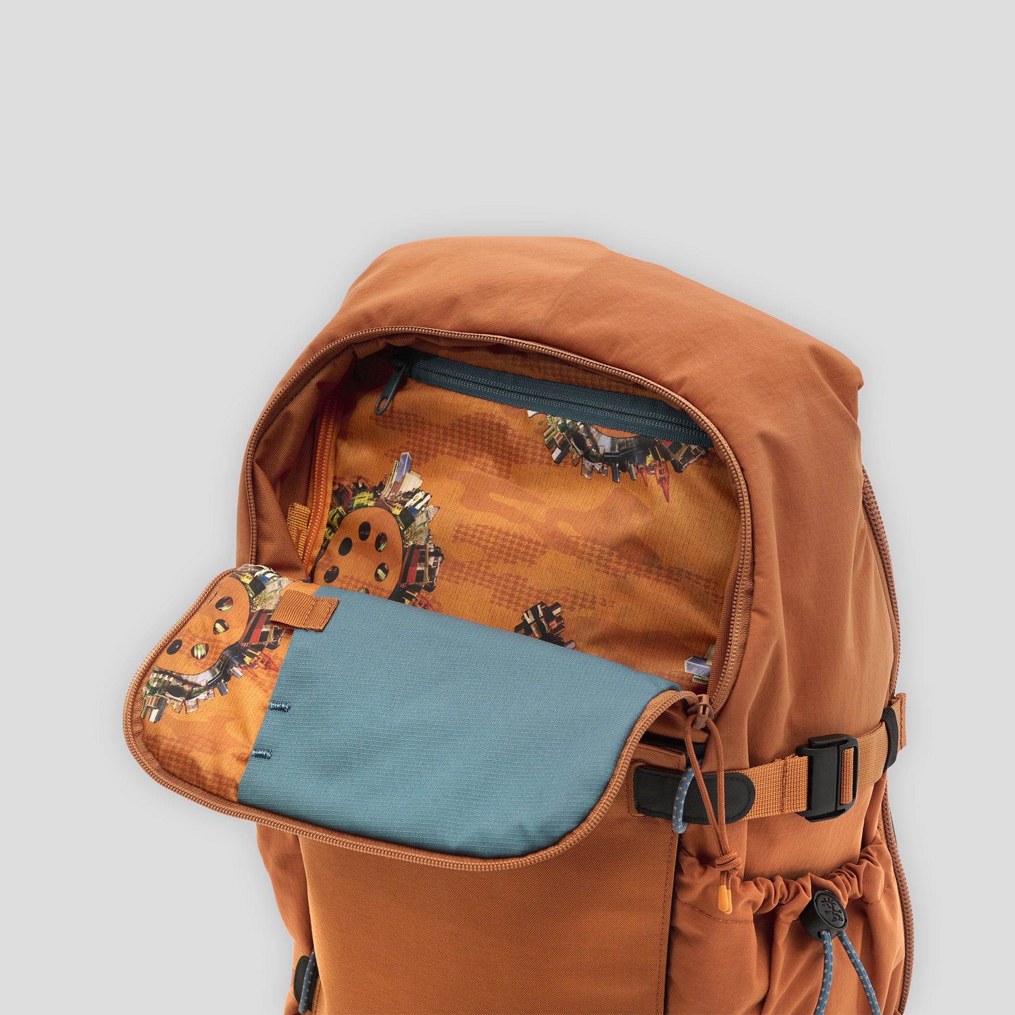 Crumpler City Loop Morgan Campbell Backpack - Terracotta - Image 4