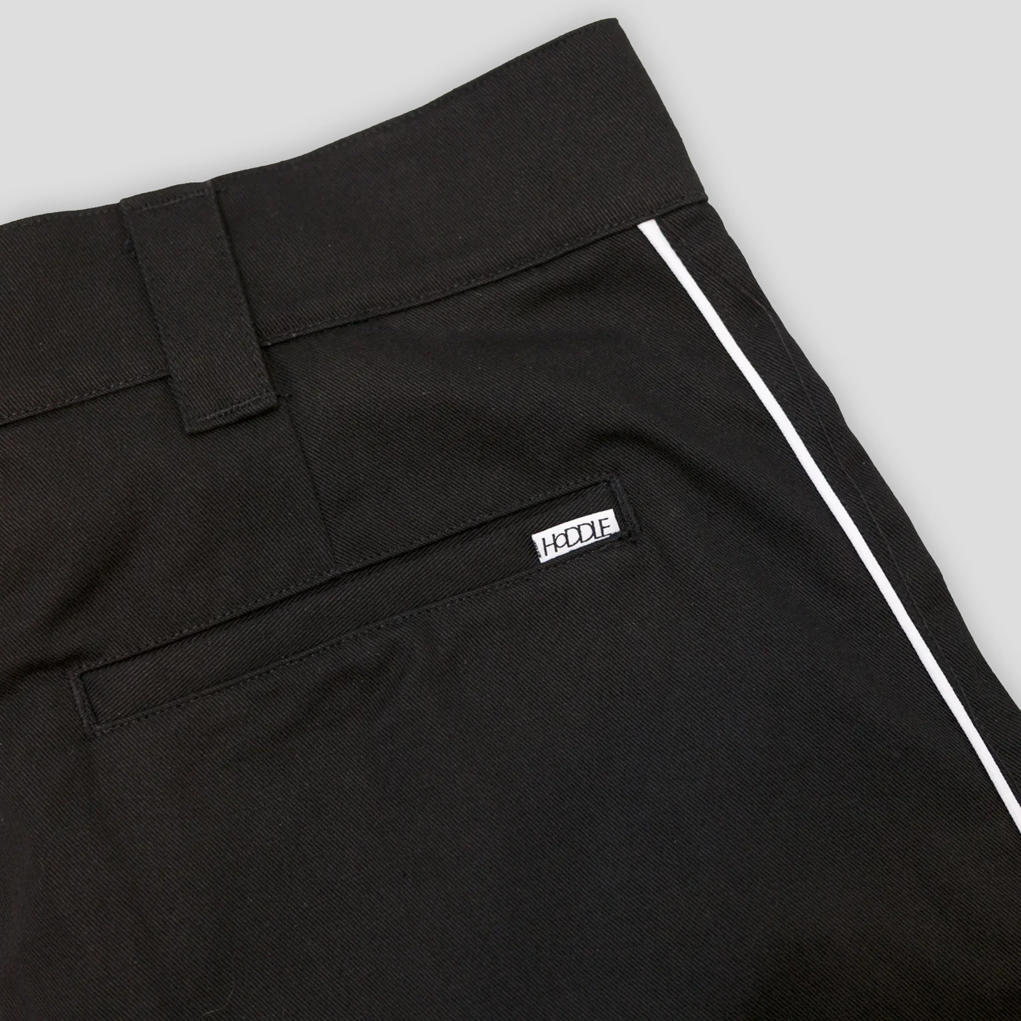 Hoddle Bermuda Short - Black - Image 3