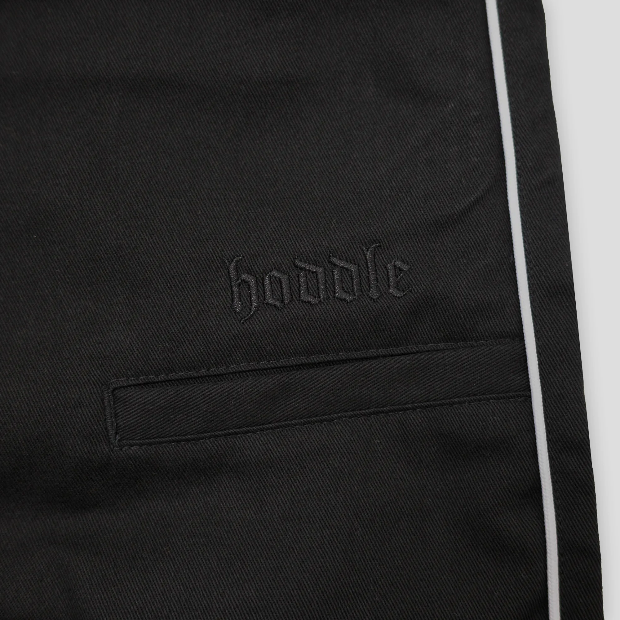 Hoddle Bermuda Short - Black - Image 4
