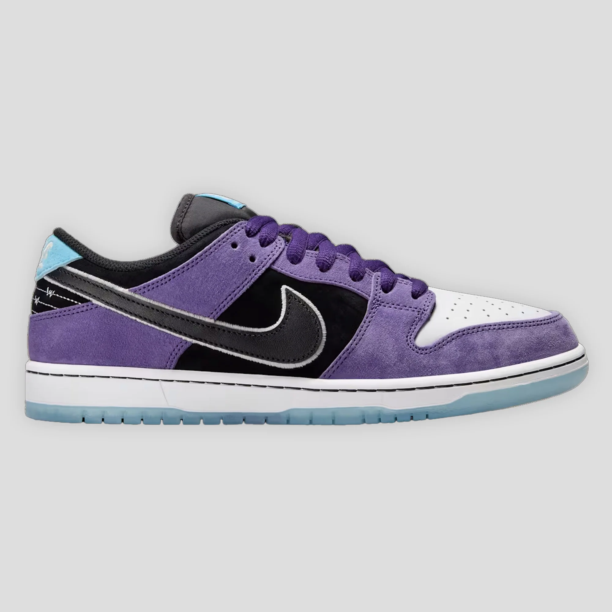 Nike SB Dunk Low Pro x Hayley Wilson - Black / Court Purple