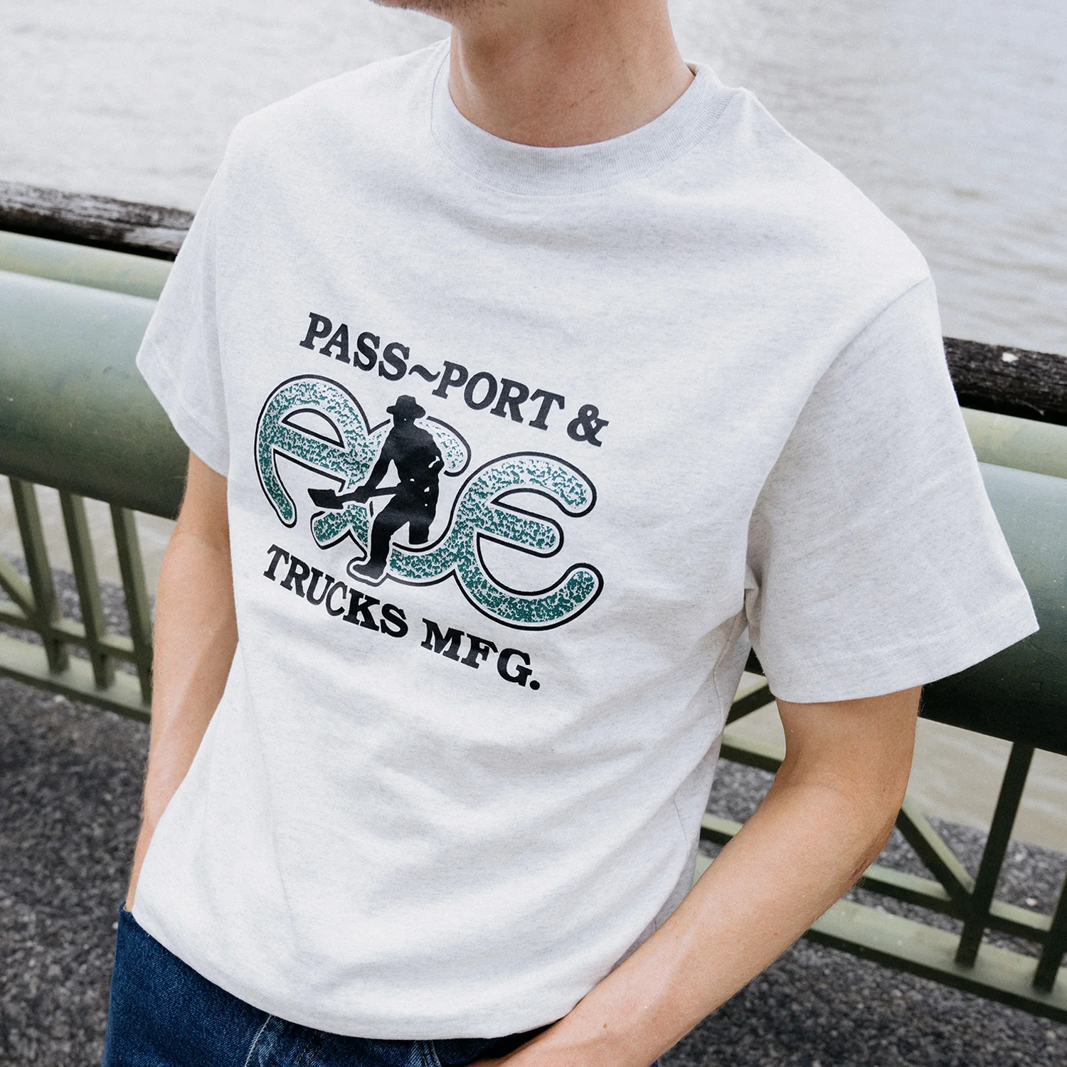 Pass~Port & Ace Trucks MFG Hammertone Tee - Ash - Image 2