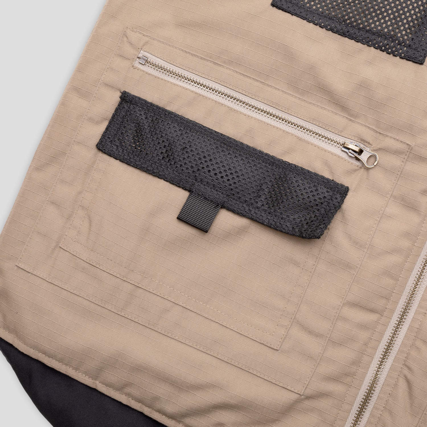 Pass~Port Frog Lure Ripstop Fishing Vest - Khaki - Image 5
