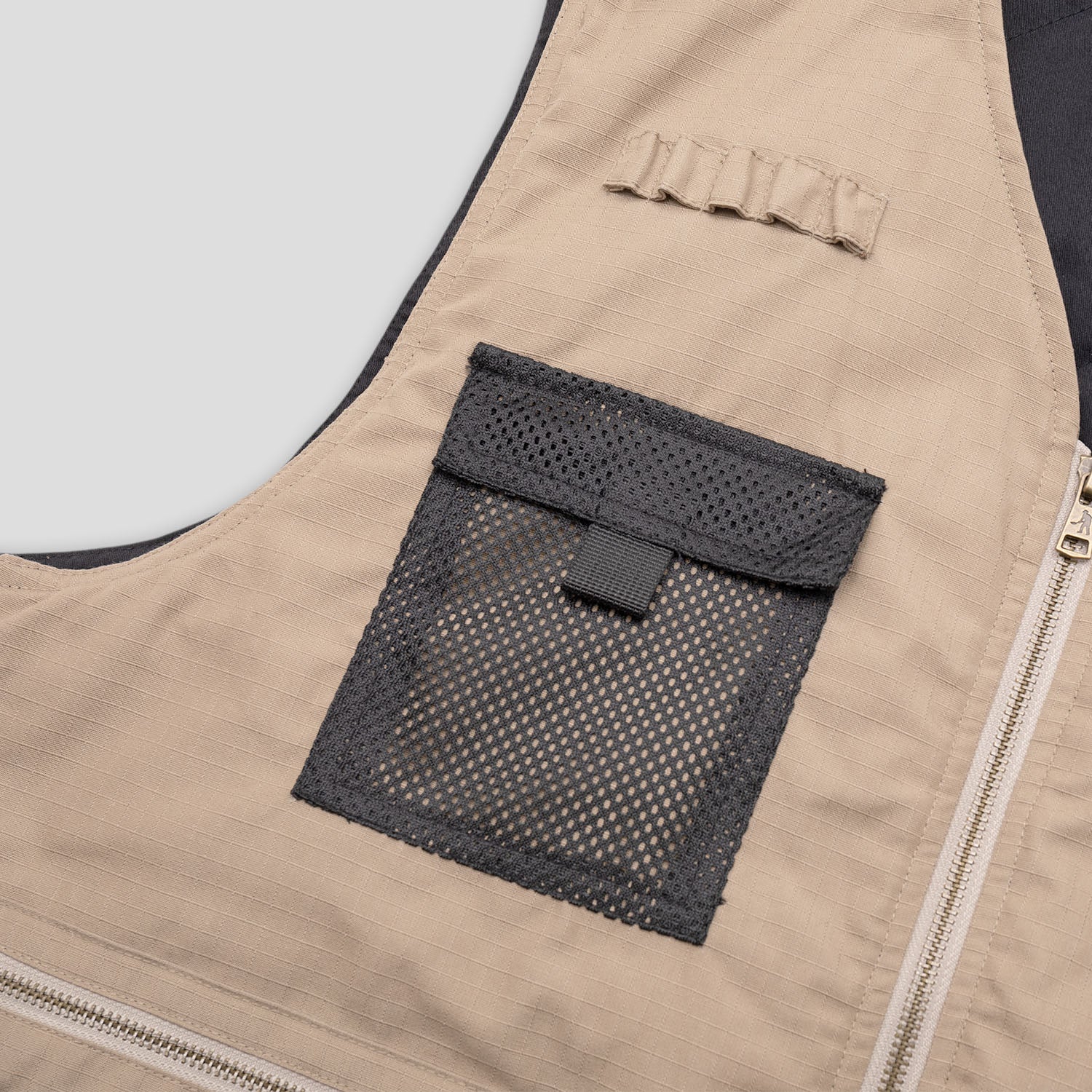 Pass~Port Frog Lure Ripstop Fishing Vest - Khaki - Image 6