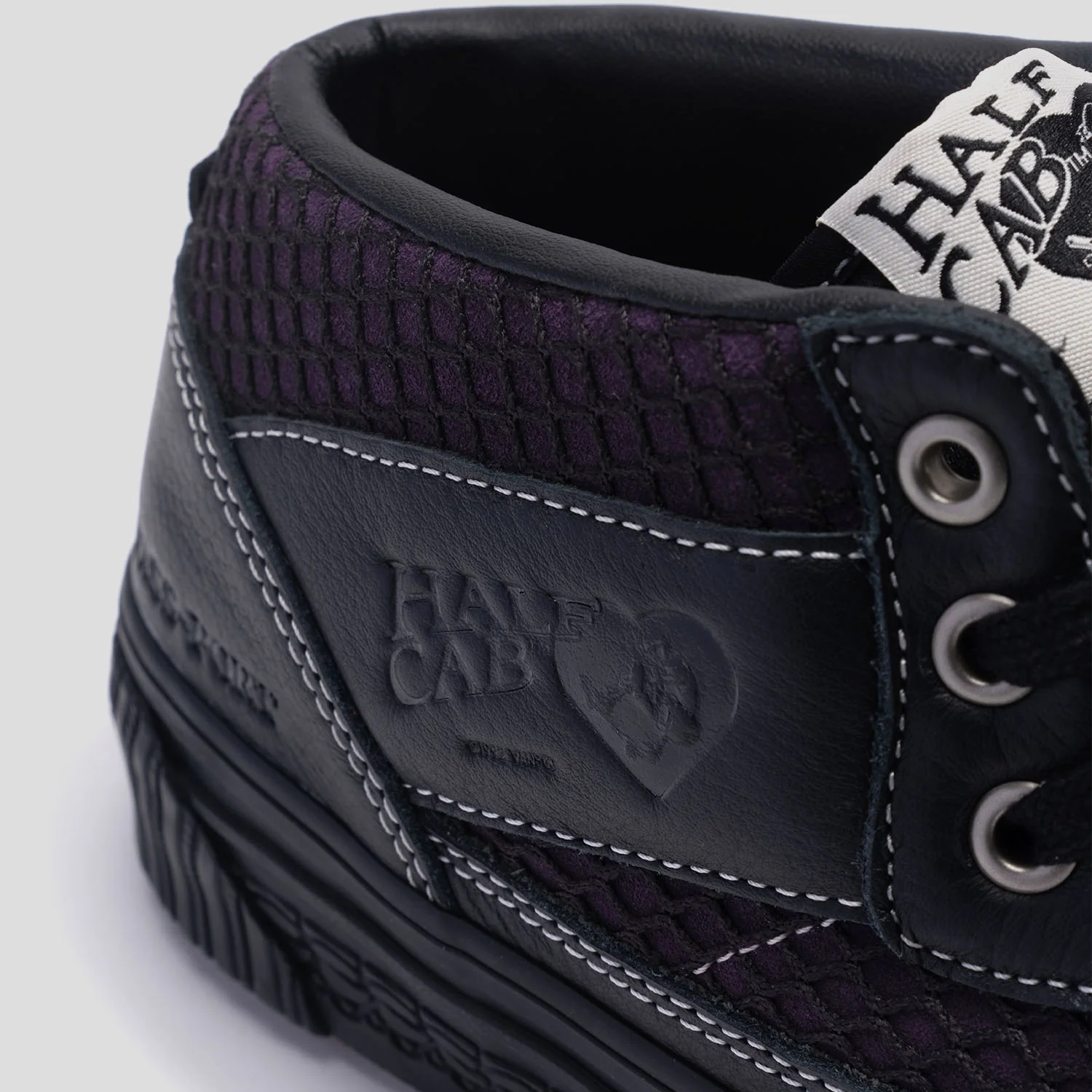 Vans & Pass~Port Skate Half Cab - Black/Night Shade - Image 3